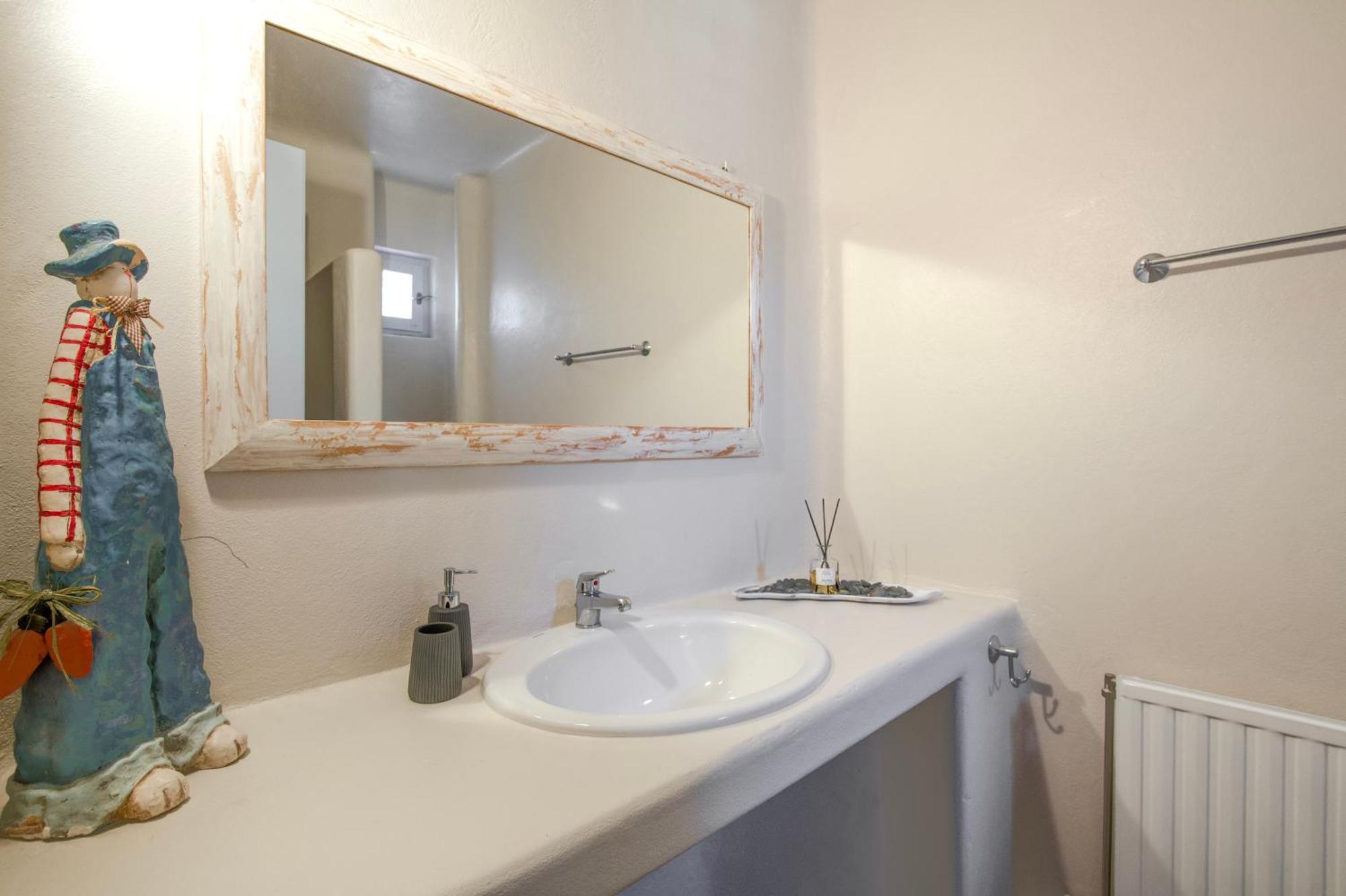 Villa Rossi Paros Luxury Apartments And Suites Drios Room photo